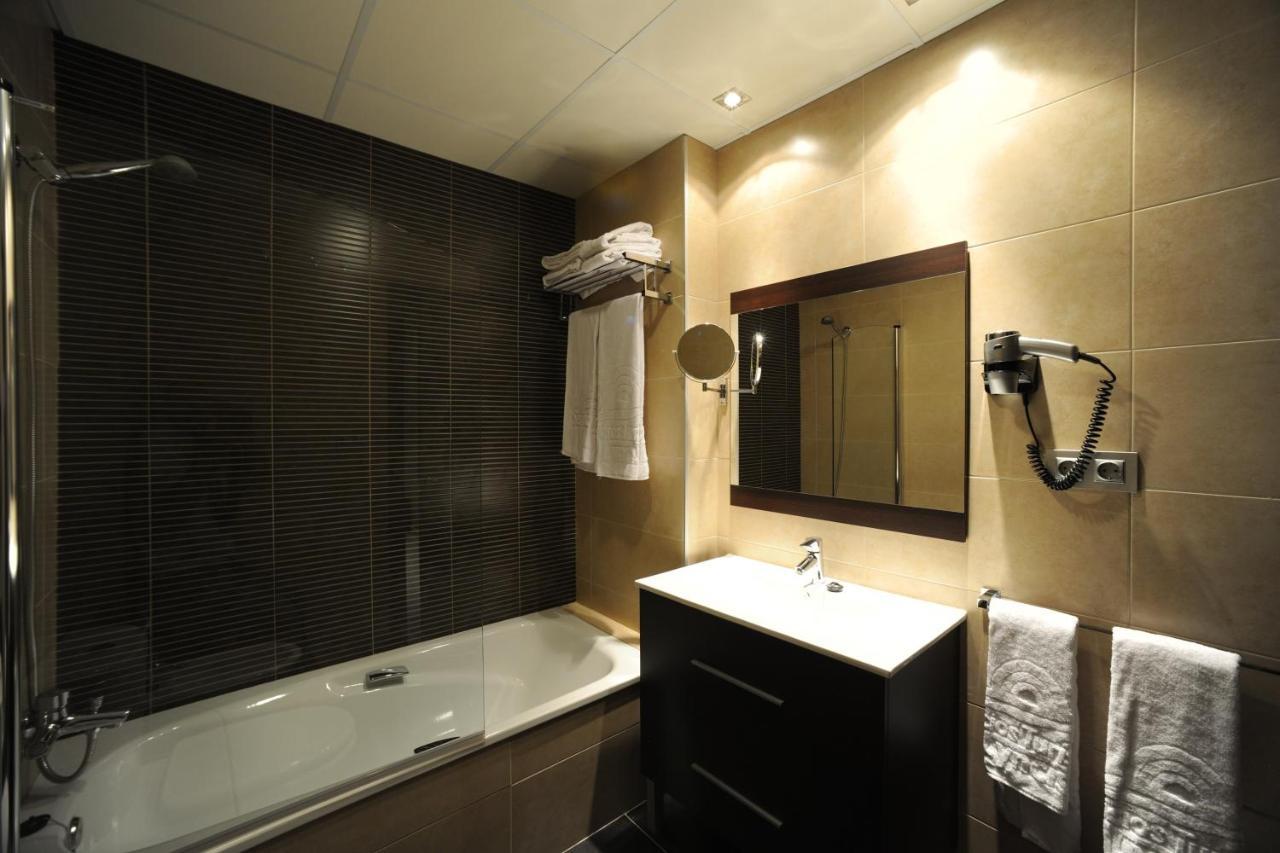 Leo Deluxe Punta Umbria (Adults Only) Apartment Exterior photo