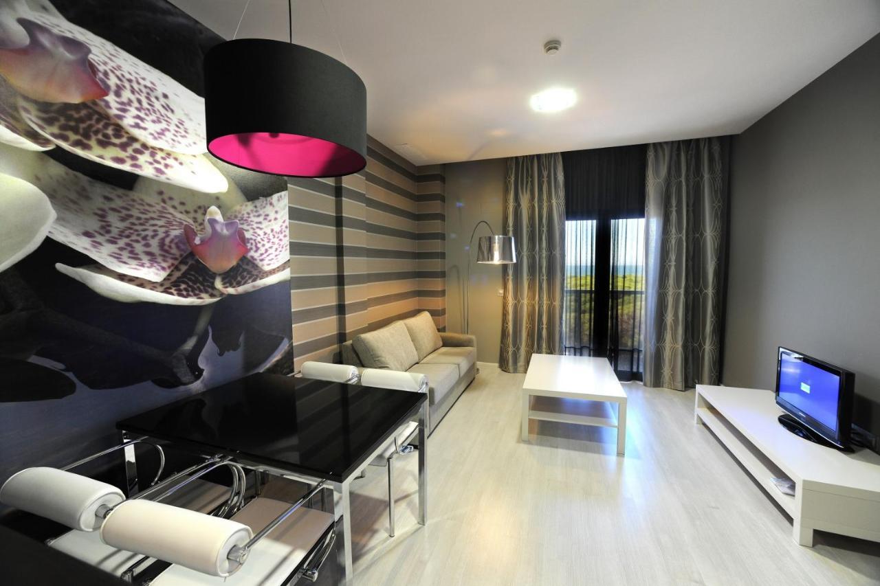 Leo Deluxe Punta Umbria (Adults Only) Apartment Exterior photo