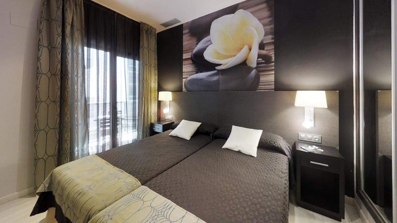 Leo Deluxe Punta Umbria (Adults Only) Apartment Exterior photo